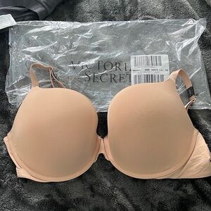 Victoria's Secret Nude T-Shirt Push-Up Bra